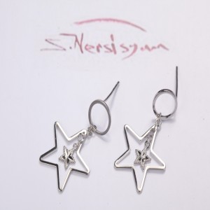 серебряная серьга