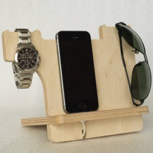 деревянный зарядный камердинер