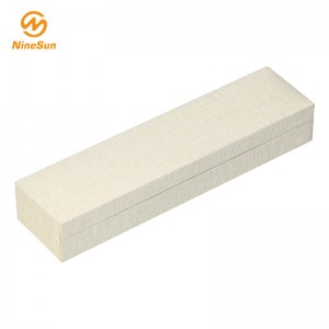 Коробка для ручки с молоком и зеленым цветом