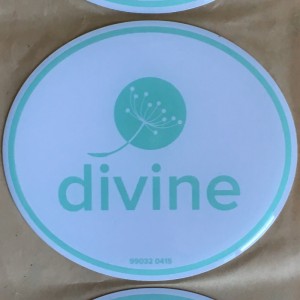 Полиуретановая смола крошечные или крупные наклейки с куполами --- полиуретановая смола 3M прочный адгезив, влагостойкий УФ и желт...