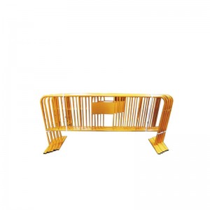 Металлический дорожный барьер