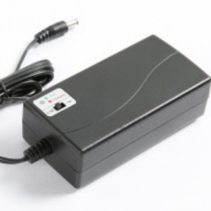 NIMH Зарядное устройство для аккумуляторов 7,2 В ~ 12 В NIMH / NICD