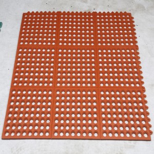 Высокое качество сжатия SBR резиновый коврик резиновый коврик резиновый напольный коврик для защиты травы