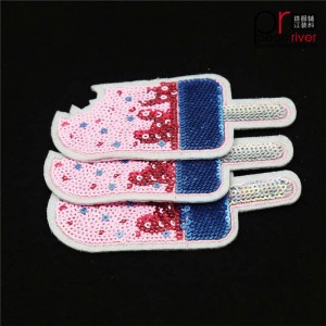 пятно от мороженного