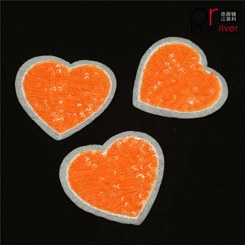 Оранжевый блеск в форме сердца