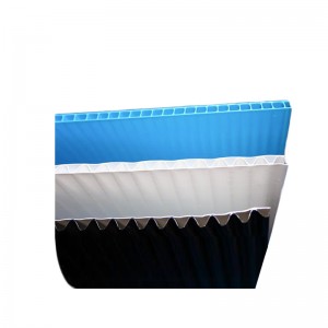 Полый пластиковый лист