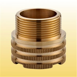 Фитинг с внутренней резьбой