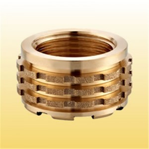 Вставить фитинг