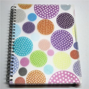 Пластиковая обложка-тетрадь с резинкой