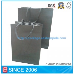 Роскошный бумажный пакет для известного бренда