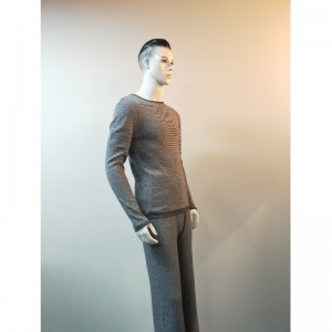 Свитер с серым вырезом в горловине RLMS0061F