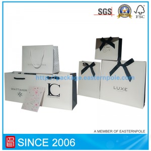 Элегантный подарочный бумажный пакет с нестандартным дизайном