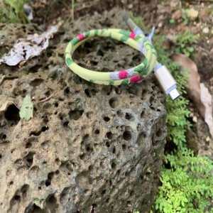 Милая цветочная линия кожаных данных