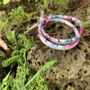 Милая цветочная линия кожаных данных