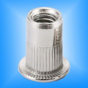 Тело с накатанной головой