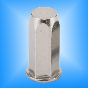 Плоская головка с шестигранной головкой