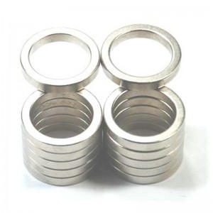 Настроить монопольный кольцевой магнит.