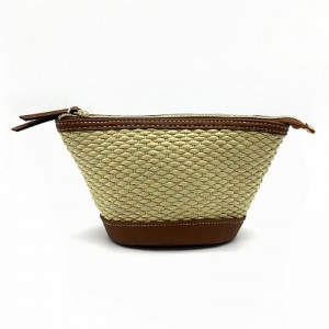 Тканая косметичка