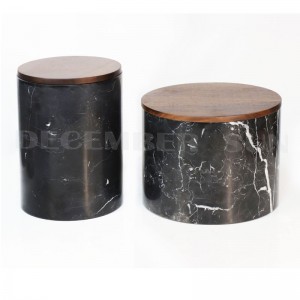 Набор черных мраморных канистр