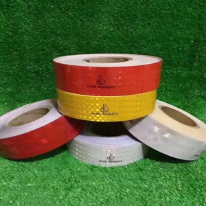 светоотражающая лента безопасности движения