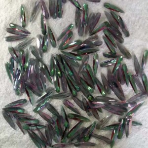 Цвет меняющихся камней синтетическая сутанитовая диаспора