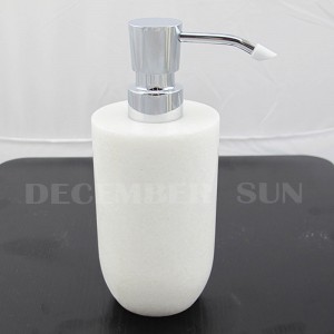 Чистый белый мрамор для ванной