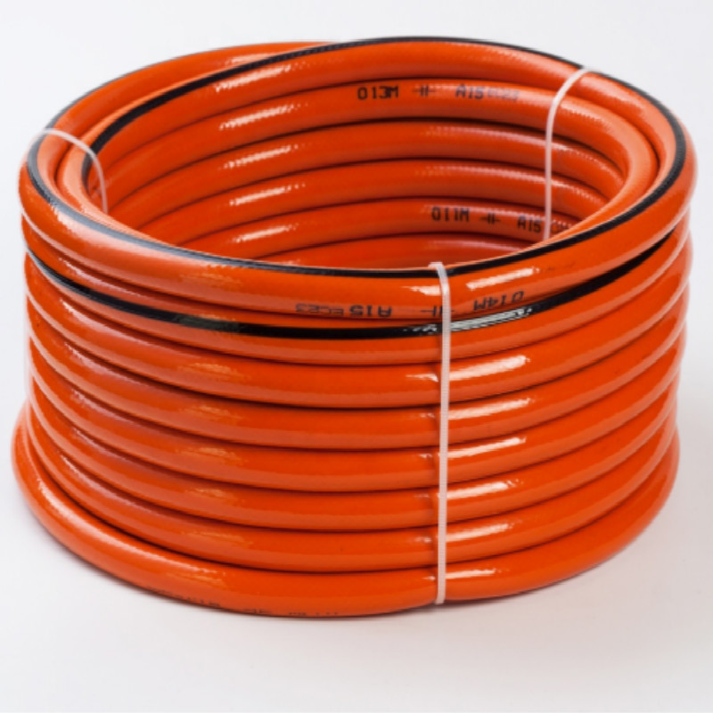 Цветастый гибкий заплетенный волокно усиливает пластичный шланг воды сада pvc