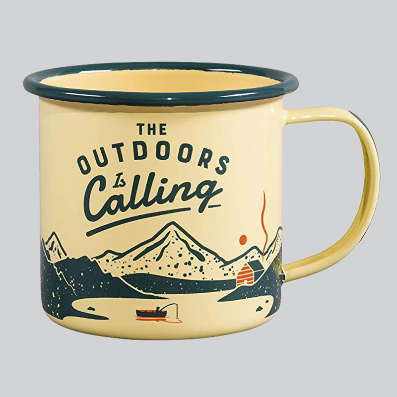 Эмалевая чашка