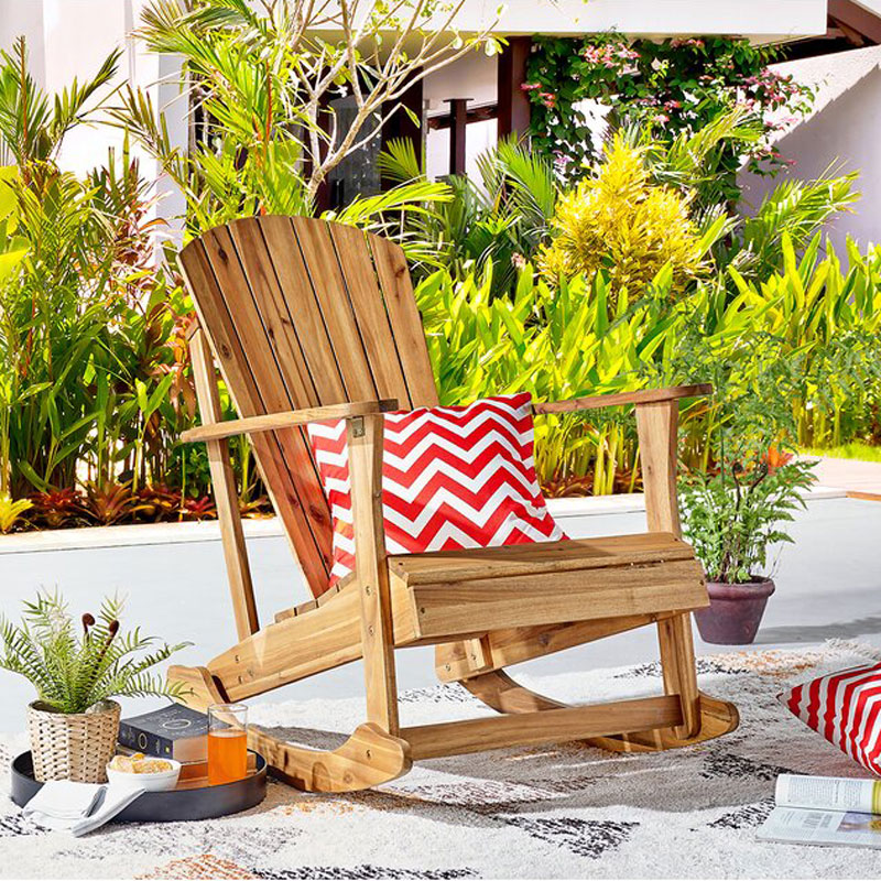 Стиль качания Адирондак делает кресло стильным и комфортным