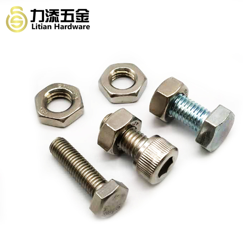 Процесс образования заусенцев и удаления крепежа