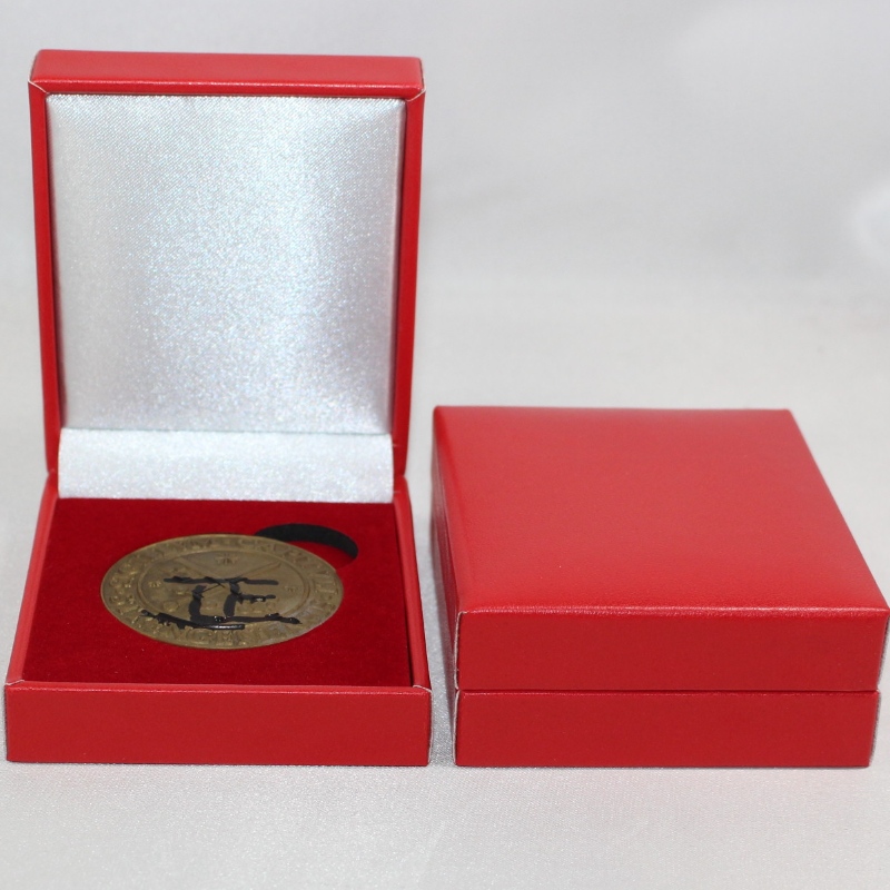 Предмет V-17 квадратный кожзаменитель Бумажная коробка для монеты 45 * 53 мм, значок, запонки, зажим для бумажника и т. Д. Мм. 68 * 80 * 30, ве...