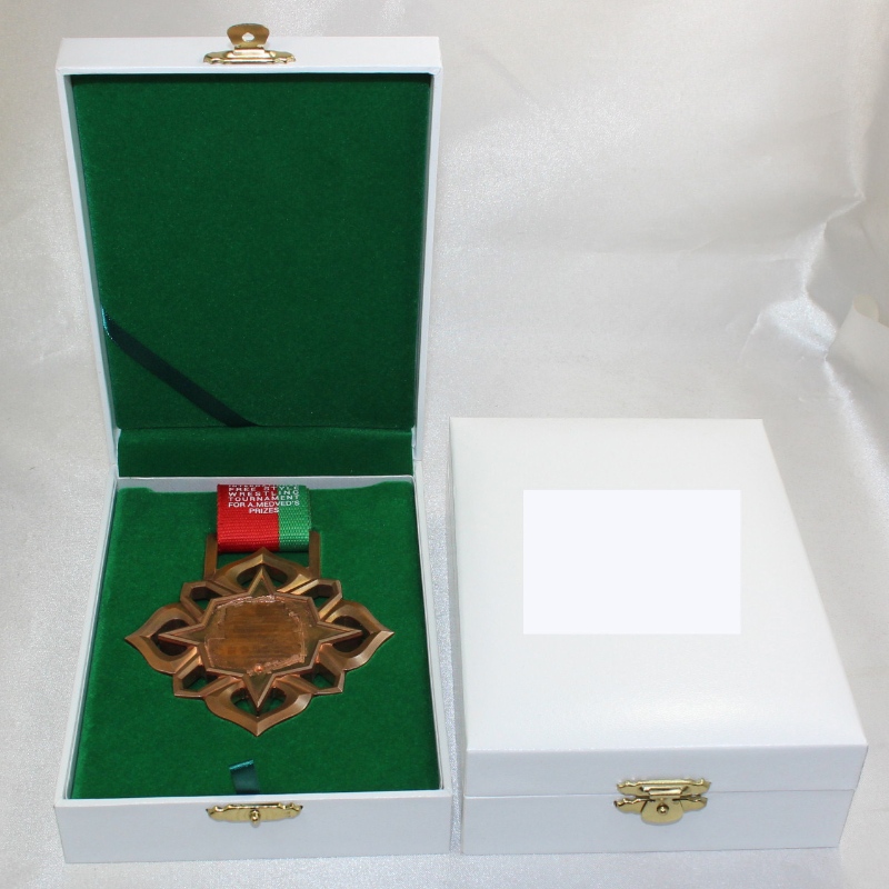 Проект V - 15L прямоугольный полиуретановый кожаный ящик, применим к медалям, монетам и эмблемам 90 * 120 мм.110 * 157 * 40, вес около 185г