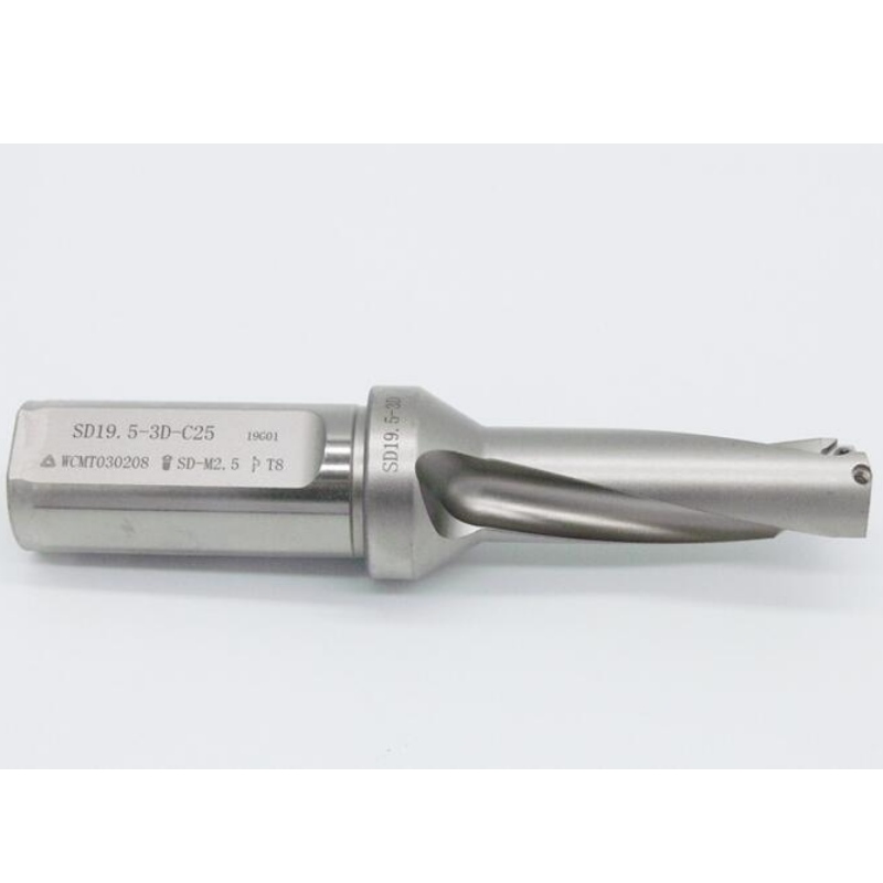 разница между цифровым и традиционным режущим инструментами