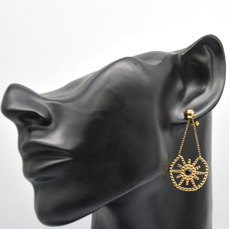 Золотые женские модели из нержавеющей стали с цветочными подвесками, дизайн ушей, очаровательная работа для молодых женщин. Ювел...