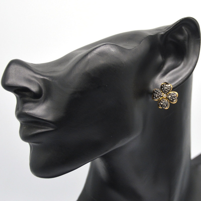 Серьги с четырьмя листьями клевера, подходящие для девочек и женщин, черные \/ белые серьги в форме сердца в форме сердца, фабрика ...