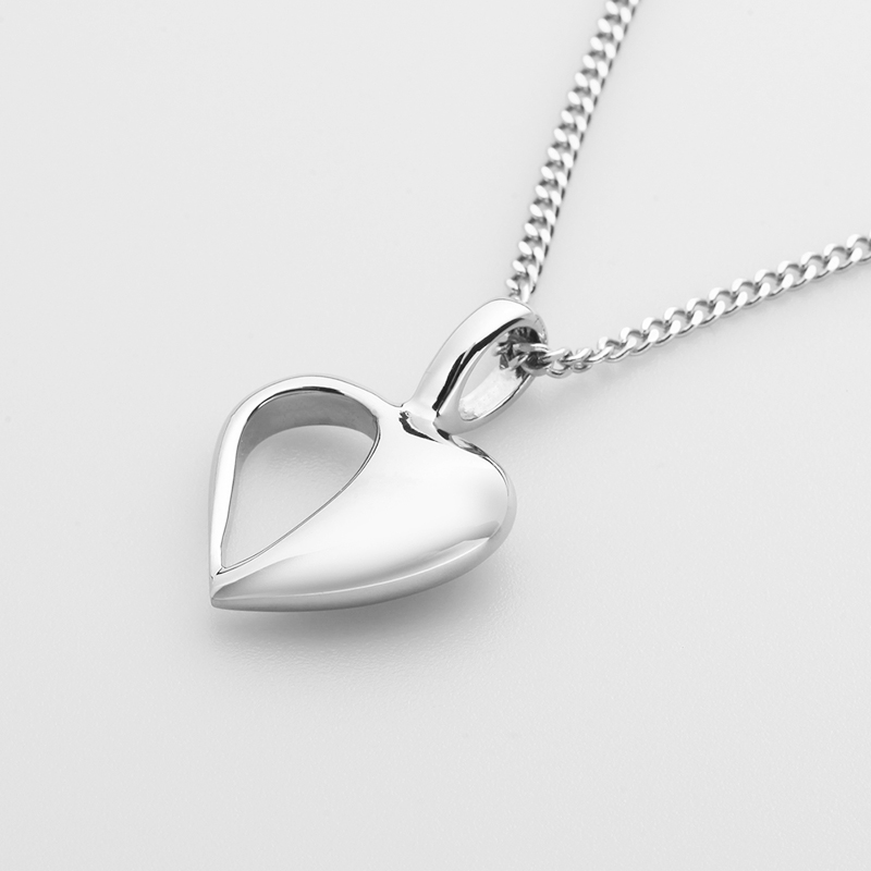 Женское серебряное ожерелье с подвеской в ​​форме сердца из нержавеющей стали