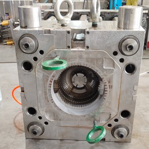 Изготовленные на заказ иностранные пластмассовые изделия автомобильная и бытовая техника пластиковые формы для литья под давле...