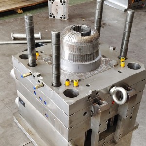 Изготовленные на заказ иностранные пластмассовые изделия автомобильная и бытовая техника пластиковые формы для литья под давле...