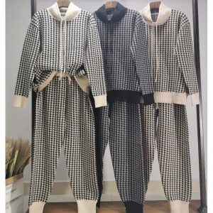 Модный досуг Trend All-Match Qianbird-Type вязаный двухсекционный костюм 68015#