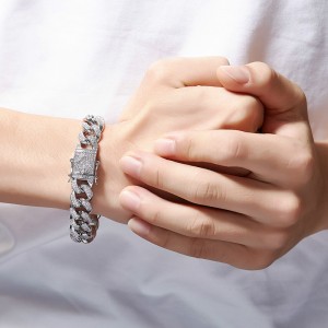 Браслет хип-хоп