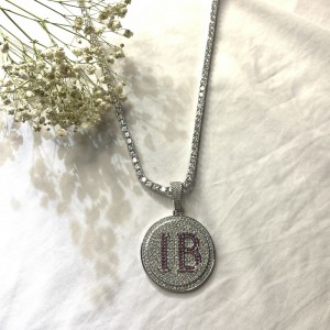 Модная круглая буква выгравирована алмазная кулон с цепью