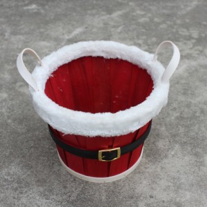 Рождественская подарочная корзина