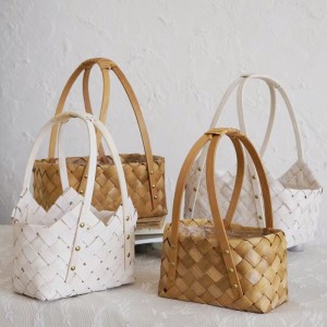 Обрабатывать цветочную корзину