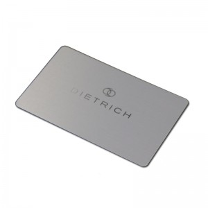 Высококачественный пользовательский бренд моды матовая отделка металлического имени этикетки лейбла шелкографии алюминиевая ...