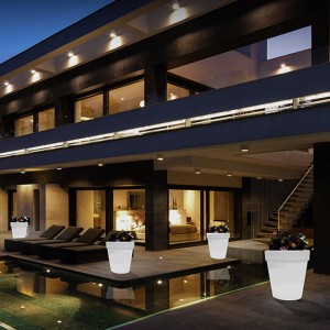 Светодиодный светодиодный пластиковый маленький цветочный горшок (16 мод, Dimmable, IP68 водонепроницаемый) Дистанционное управление н...