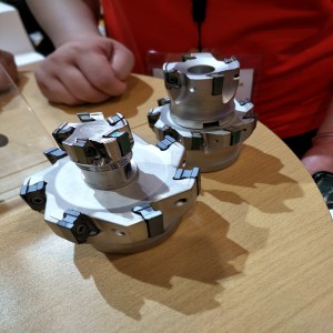 Перенесемся в перемещение на переносном фрезерном фрезерном фрезерном фэттере