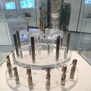 Стальная тренировка с покрытием