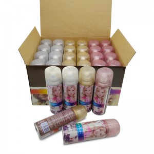 Цвет волос с распылительными волосами и гриппе для глитера.