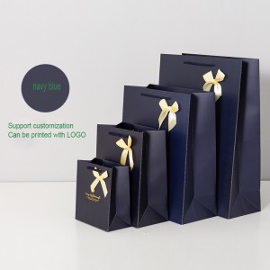 Красочный подарочный бумажный пакет