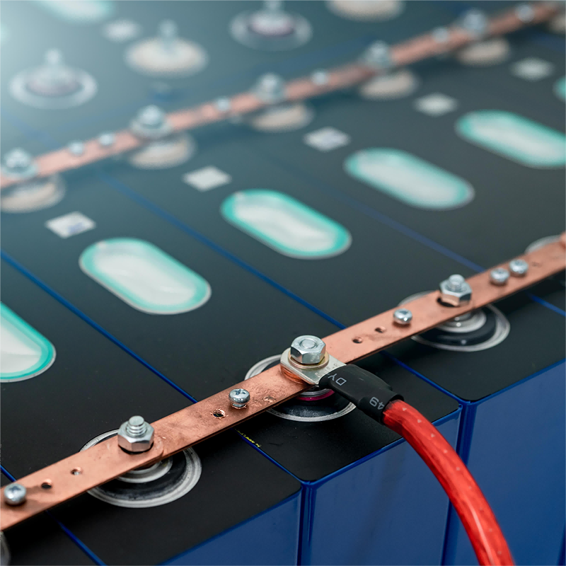 Взаимосвязь между сроком службы цикла и глубиной разгрузки литийной железной фосфатной батареи